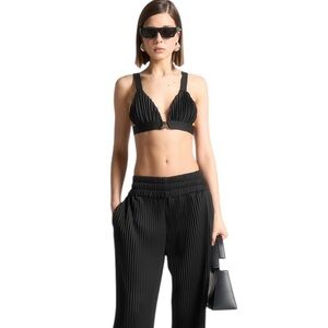 NWT Maniere De Voir Pleated Eiffel Bralette In Black